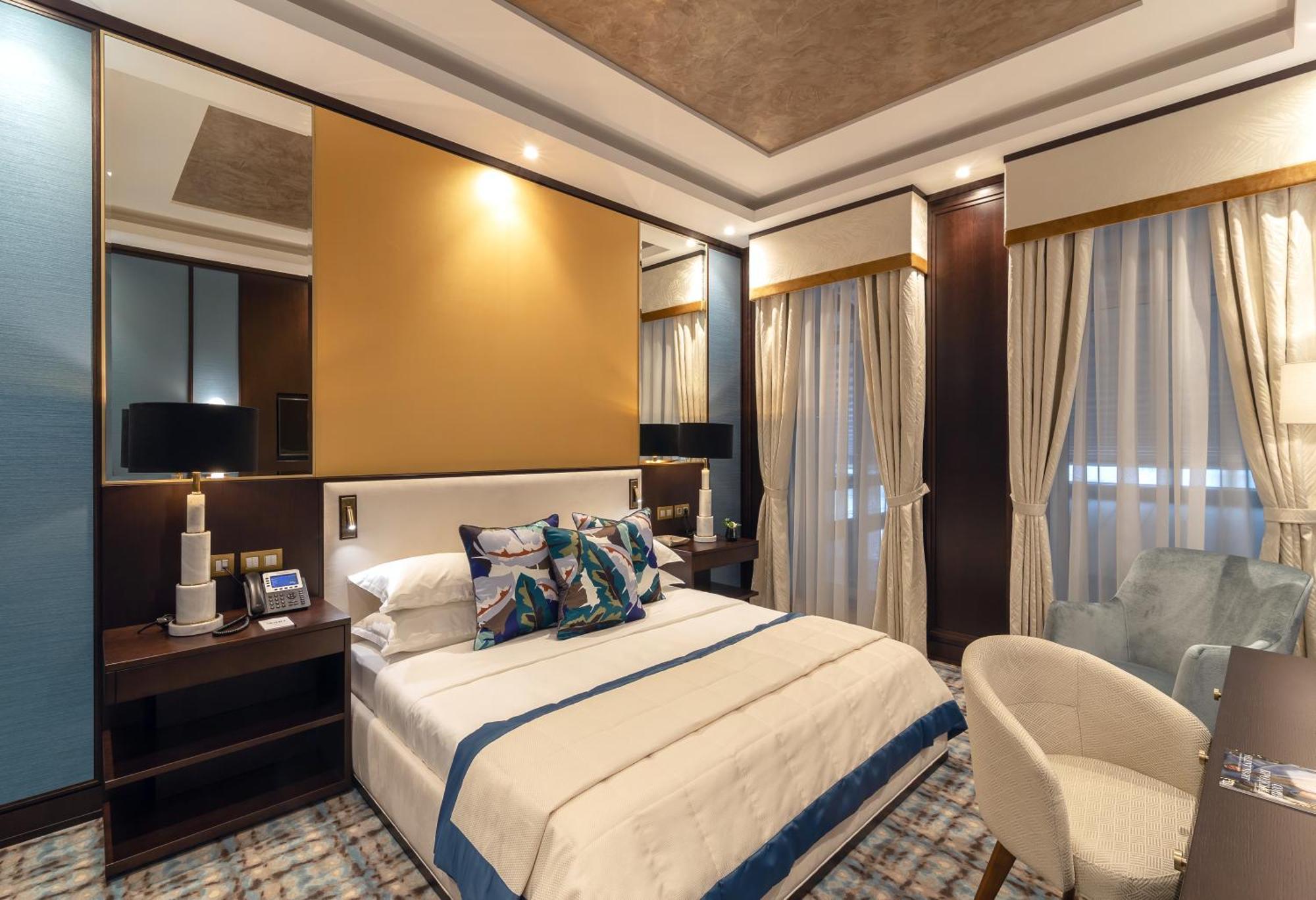 Soho Boutique Hotel دنيبروبيتروفسك الغرفة الصورة